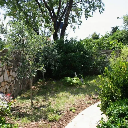 Apartamento With Parking Space - 5117 Murter