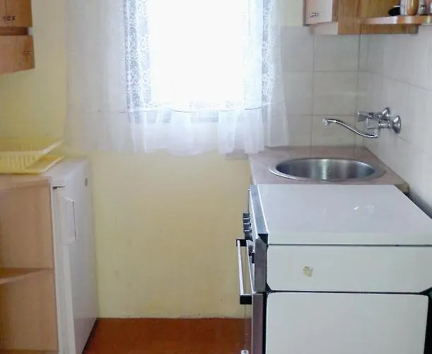 With Parking Space - 5117 Apartamento Murter