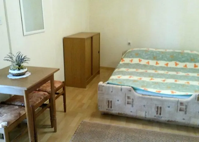 With Parking Space - 5117 Murter