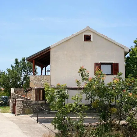 Apartment With Parking Space - 5117 Murter