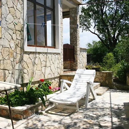 Apartment With Parking Space - 5117 *