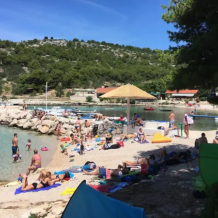 Apartment With Parking Space - 5117 *